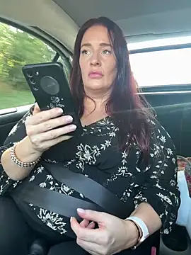 Engel mia online show from September 19, 2025, 9:46 am