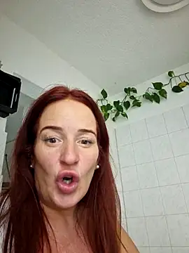 Engel mia online show from March 13, 2025, 3:06 pm