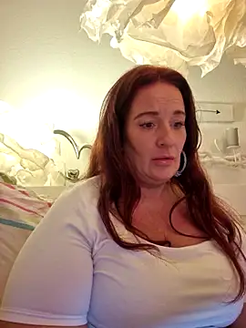 Engel mia online show from March 11, 2025, 9:26 pm