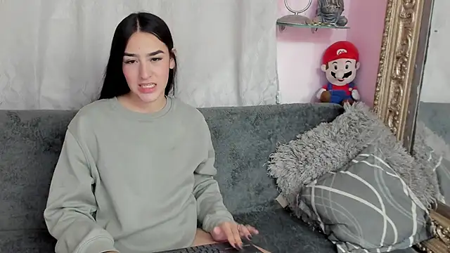 oriana faddila online show from March 23, 2025, 5:00 am