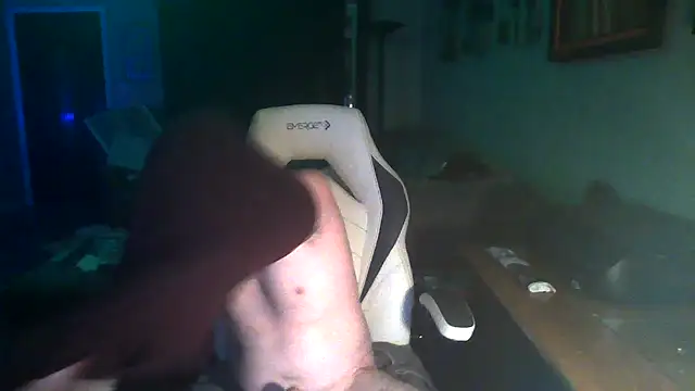 Snapshot of Bigdickbeebandit chatting on July 25, 2026, 9:39 am Bigdickbeebandit online show from July 25, 2026, 9:39 am