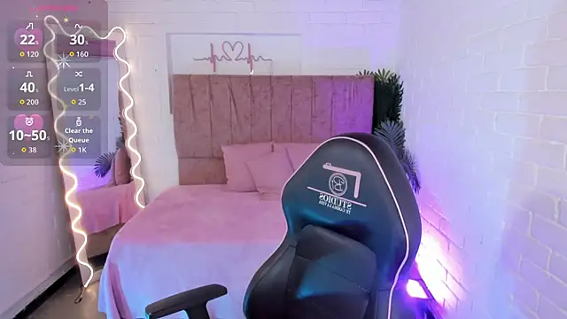 penelope tay1 online show from November 29, 2025, 3:17 am