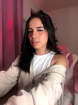 Emily-14 online show from December 21, 2025, 6:48 am