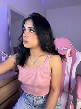 Emily-14 online show from September 29, 2025, 4:52 am