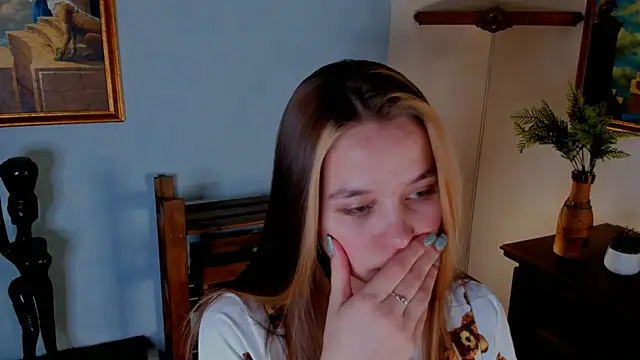 FalineDowlen online show from February 17, 2025, 4:20 am