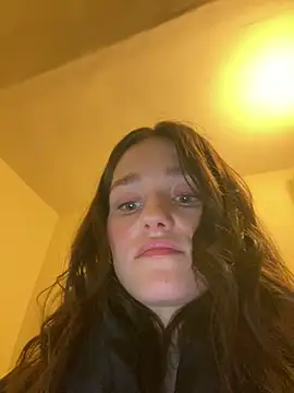 Mia Mia M online show from February 3, 2026, 2:44 pm