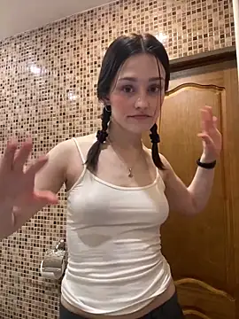 Mia Mia M online show from March 25, 2026, 3:00 pm