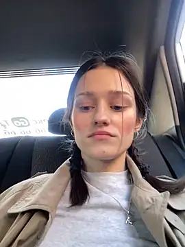 Mia Mia M online show from March 21, 2026, 1:59 pm