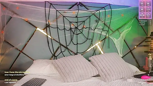 Snapshot of giorgia_13 chatting on October 24, 2025, 3:16 am giorgia 13 online show from October 24, 2025, 3:16 am