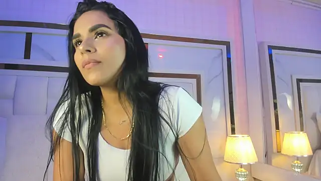 Snapshot of giorgia_13 chatting on March 13, 2025, 4:49 am giorgia 13 online show from March 13, 2025, 4:49 am