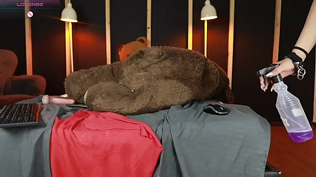 vampy dolll online show from February 26, 2025, 12:52 am