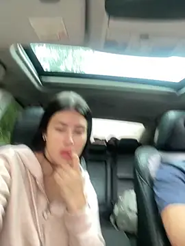 Sweet and caramel online show from February 4, 2025, 7:44 pm