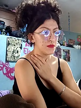 LoveElectra online show from October 13, 2025, 2:51 pm