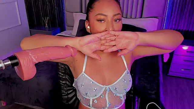 Lillyortiz online show from March 2, 2025, 12:20 am