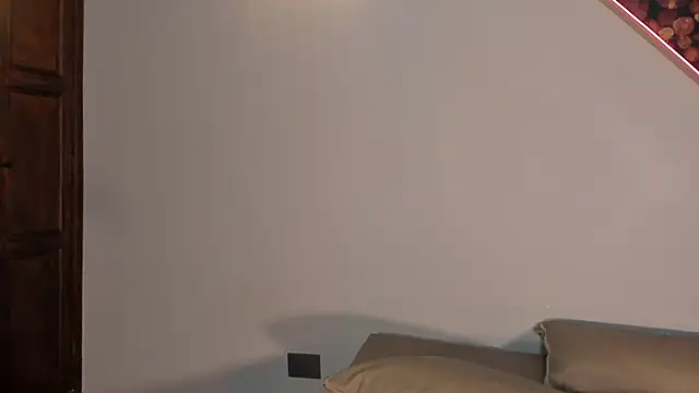 ArtemisaBlake online show from February 21, 2025, 7:10 pm