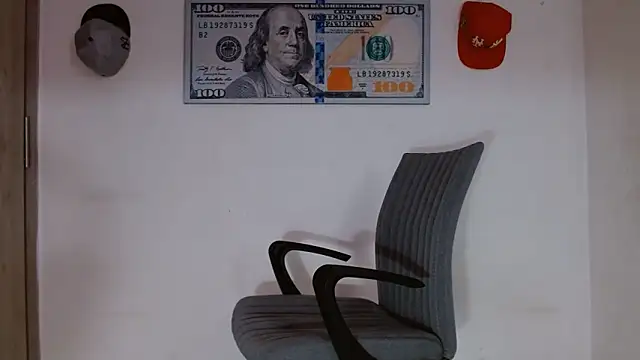 Snapshot of boss_of_cash chatting on May 27, 2026, 1:29 pm boss of cash online show from May 27, 2026, 1:29 pm