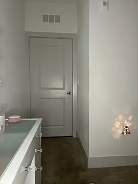 sophiamariexoxo240 online show from October 25, 2025, 3:17 am