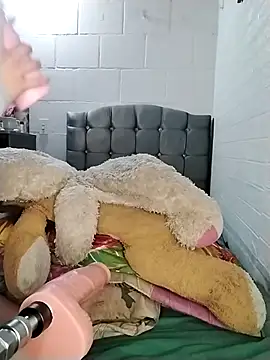 Yaz Moon online show from October 31, 2025, 1:13 am