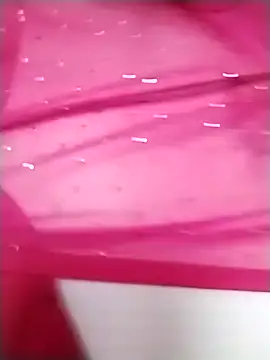 Yaz Moon online show from September 19, 2025, 6:12 pm