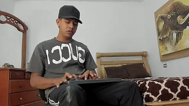 mr stiven  online show from February 26, 2026, 4:23 am