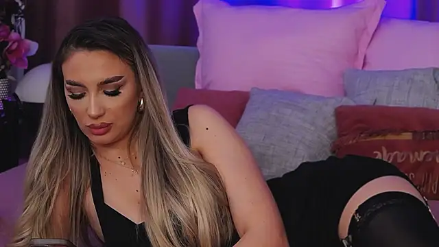 FelyJolie online show from March 10, 2025, 2:26 pm