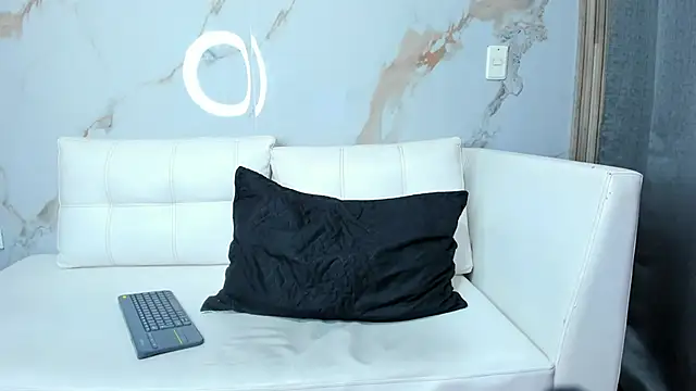 Milaspetite online show from February 19, 2025, 12:25 am