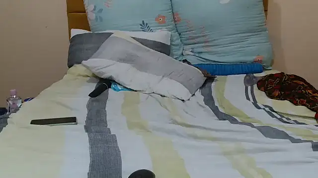 Snapshot of Bbw255 chatting on October 26, 2025, 1:33 pm Bbw255 online show from October 26, 2025, 1:33 pm