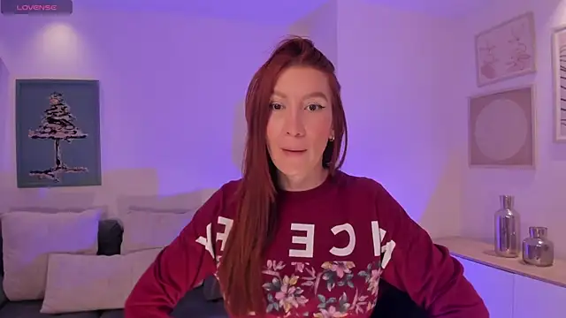 Snapshot of MiaFarrell_ chatting on October 5, 2025, 11:23 am MiaFarrell online show from October 5, 2025, 11:23 am