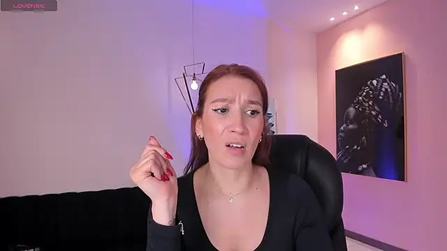 Snapshot of MiaFarrell_ chatting on September 29, 2025, 6:13 pm MiaFarrell online show from September 29, 2025, 6:13 pm