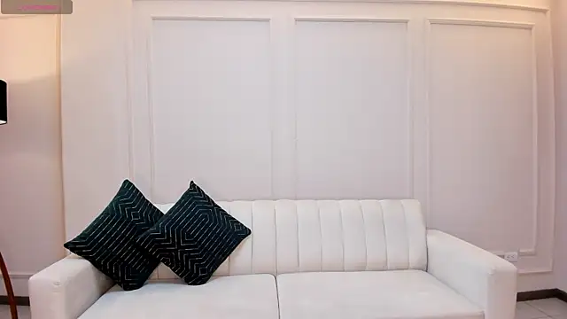 BellaCarteer  online show from March 15, 2025, 12:24 pm