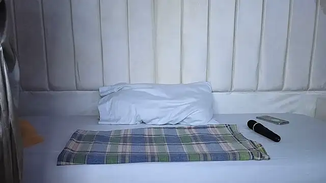 Snapshot of africa_holmes chatting on March 16, 2025, 5:36 am africa holmes online show from March 16, 2025, 5:36 am