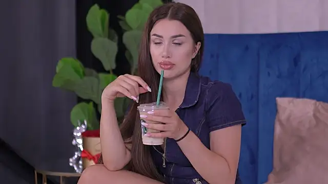 Jenna Day online show from June 30, 2026, 6:57 am