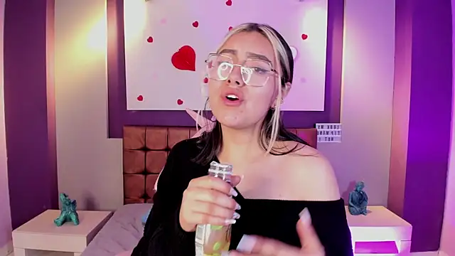 mila mendoza online show from February 11, 2025, 12:25 pm