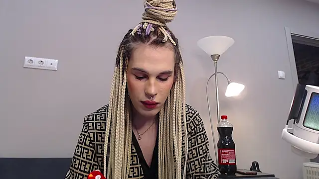 Cassie Bae online show from February 1, 2026, 6:39 pm