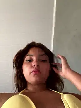 Snapshot of Nicollygriu chatting on January 6, 2026, 1:15 pm Nicollygriu online show from January 6, 2026, 1:15 pm