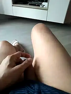 Dannydy2015 online show from April 20, 2026, 1:41 am