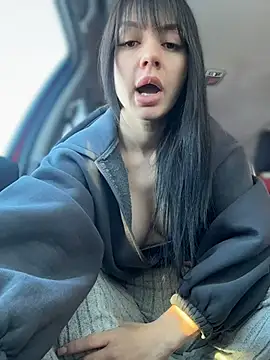 JulliaVegas online show from February 21, 2026, 2:57 am