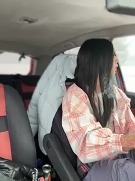 JulliaVegas online show from March 5, 2025, 2:03 am