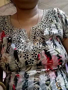 sunita-doll online show from October 3, 2025, 5:36 pm