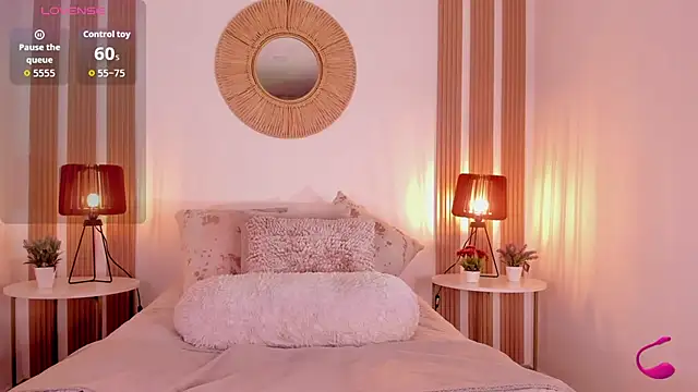 bella arias online show from November 4, 2025, 7:28 pm