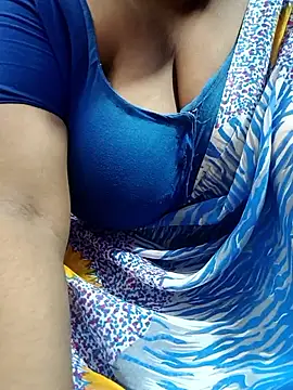 Hot-Manshi2 online show from November 5, 2025, 6:44 pm