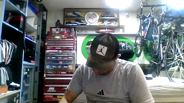 kinkycdslutsv online show from April 18, 2026, 9:55 am