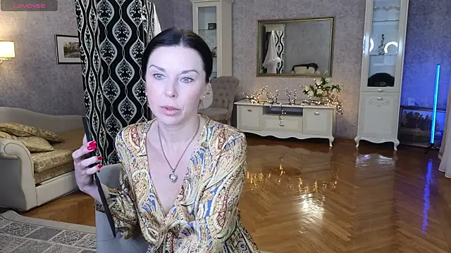 Snapshot of LinaJoy chatting on May 5, 2026, 8:12 pm LinaJoy online show from May 5, 2026, 8:12 pm