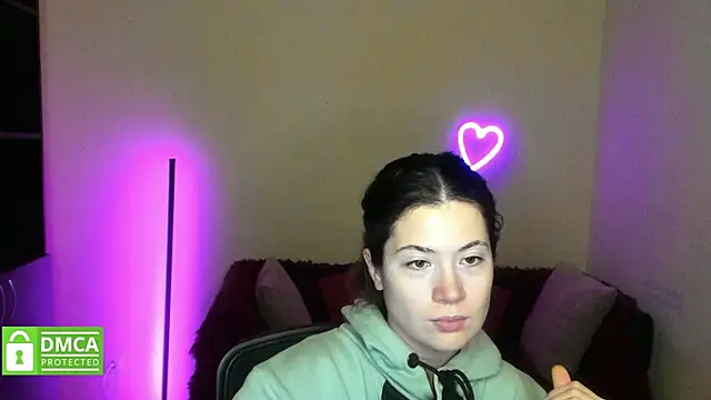 Alicia redfollow online show from December 4, 2025, 12:26 pm