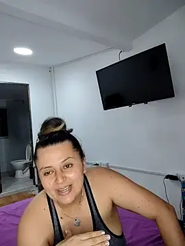 Miss balloonsmila online show from January 20, 2025, 1:39 am