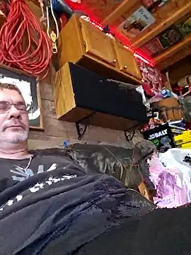 Snapshot of tileguyyy chatting on September 12, 2025, 6:07 pm tileguyyy online show from September 12, 2025, 6:07 pm