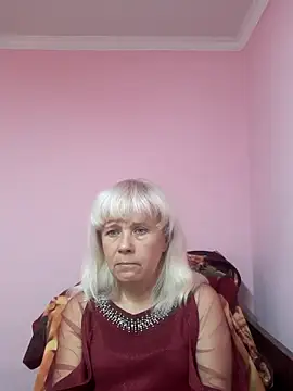 sakura blonde online show from December 5, 2025, 5:39 am