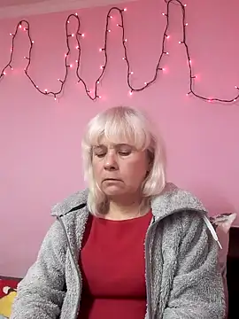 Snapshot of sakura_blonde chatting on March 2, 2026, 7:15 am sakura blonde online show from March 2, 2026, 7:15 am