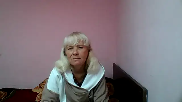 sakura blonde online show from September 25, 2025, 6:41 am