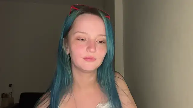 bumble bee online show from January 8, 2025, 3:39 pm